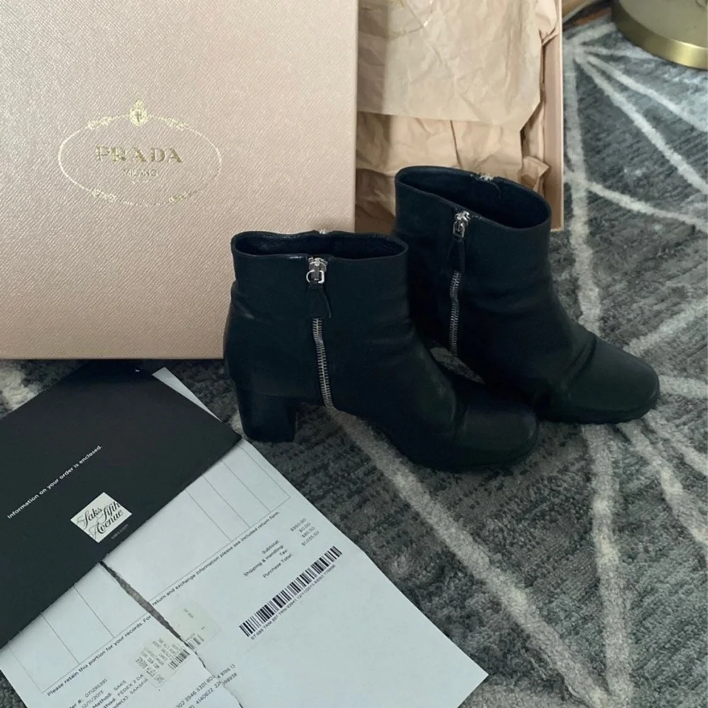 Authentic prada boots - Picture 1 of 8